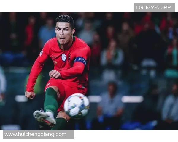 足球场上的明星与幽默背后的真相一部讽刺足球巨星的喜剧电影